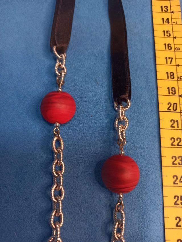 Collar piedra volcánica y raso vintage