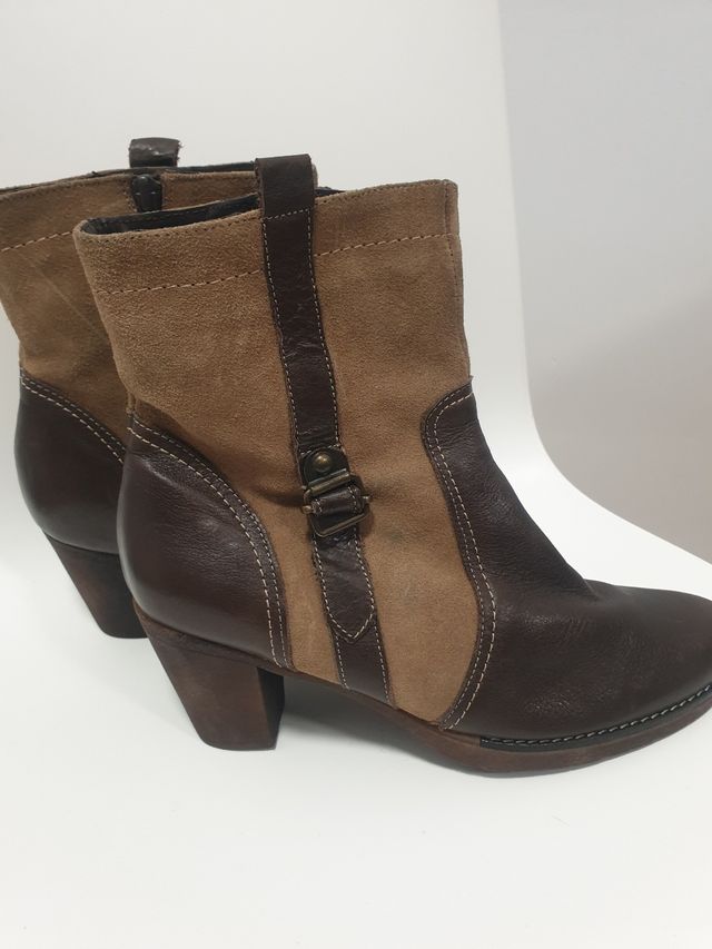 Botines de piel 20€