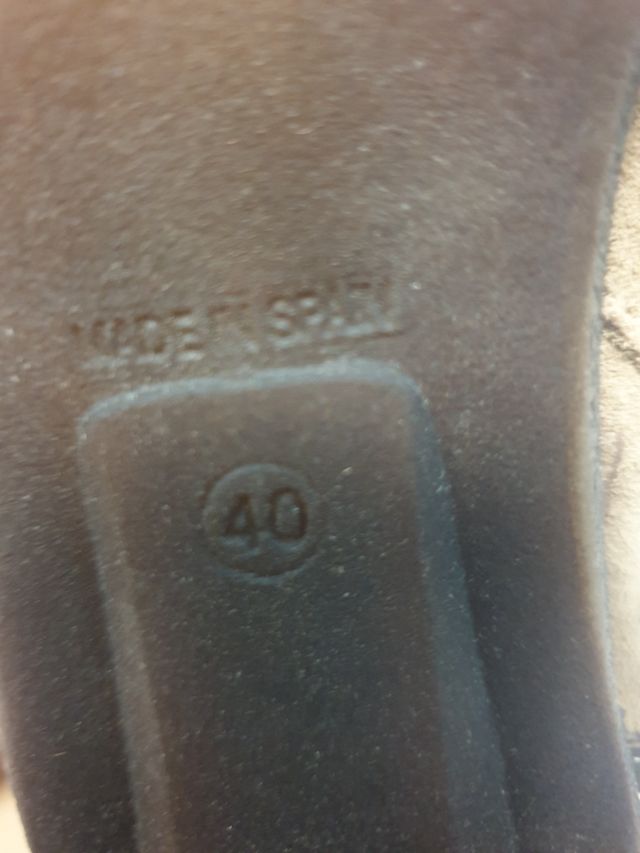 Botines de piel 20€