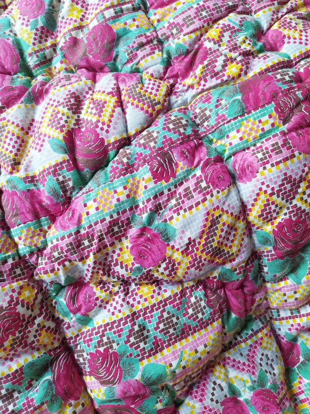 Magnífica colcha edredón antiguo cosido a mano