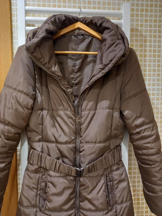 Plumífero color topo