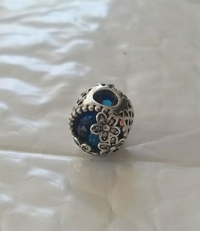 Charm doble cristal rosa margaritas, plata