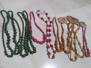 Collar madera colores 