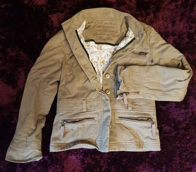 Cazadora de entretiempo