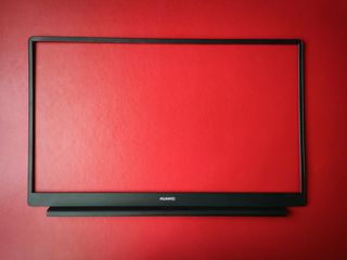 Marco Frontal Huawei Matebook D15
