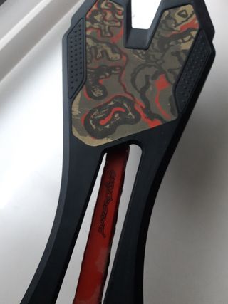 Monopatin waveboard 