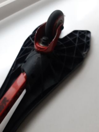 Monopatin waveboard 