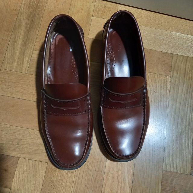 Mocasines piel marrón talla 42. Marca Martinelli.