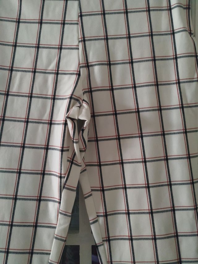 Pantalón cuadros Stradivarius