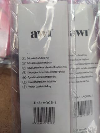 50 pinceles maquillaje retráctiles