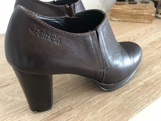 Zapatos marrones  de piel muy comodos