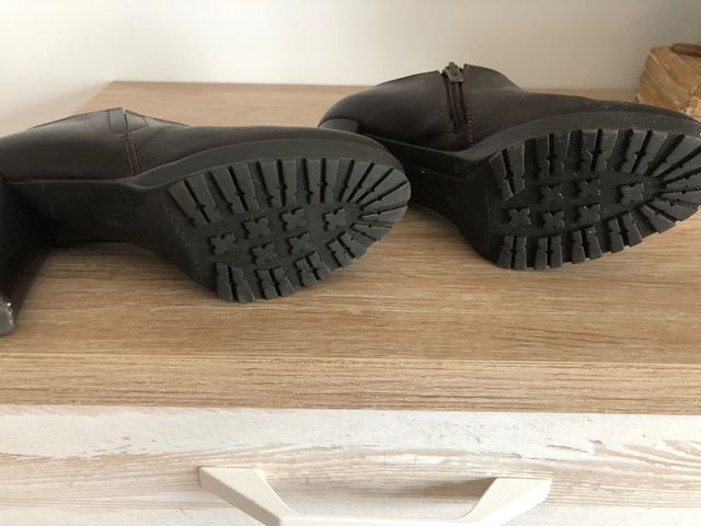 Zapatos marrones  de piel muy comodos