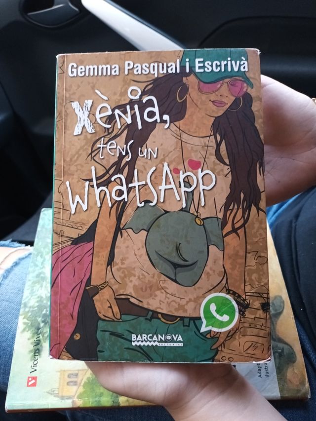 Xènia, tens un WhatsApp 