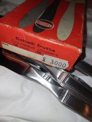 11 coltelli nuovi, fondi di magazzino 