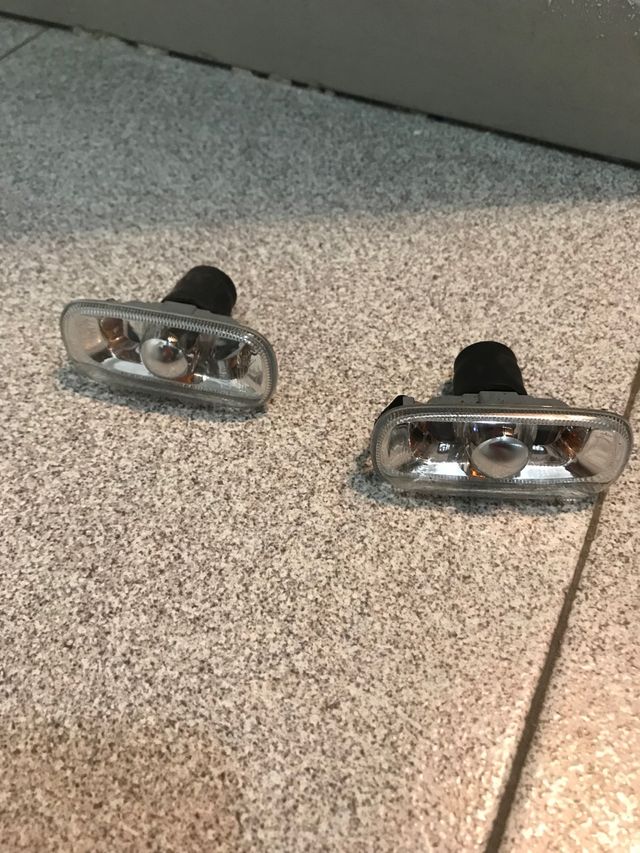 Pilotos intermitentes . Transparente