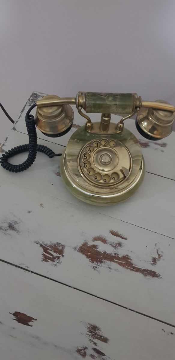 teléfono italiano de marmol