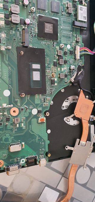 Reparación,montaje,mantenimiento,soft ordenadores.