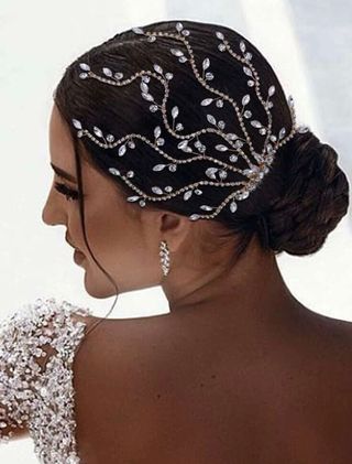 Peina de novia con pedrería 