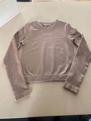 Jersey top deportivo Guess