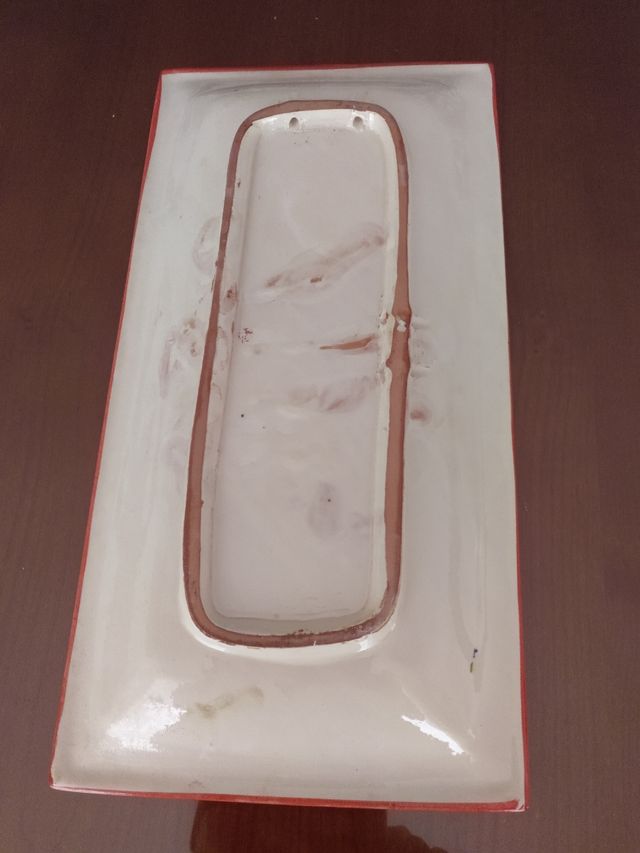 Pieza de cerámica decorativa