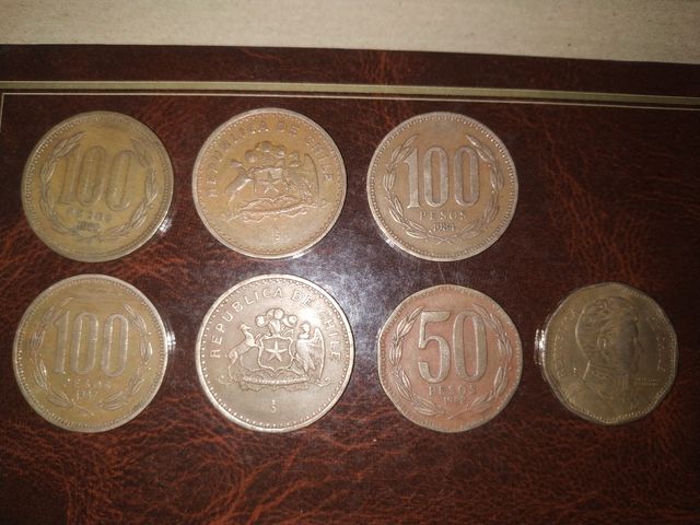 100 y 50 pesos chilenos
