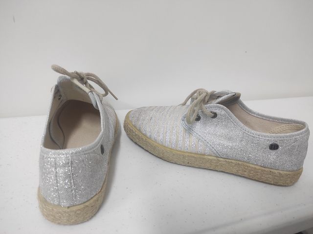 Playero tipo alpargata