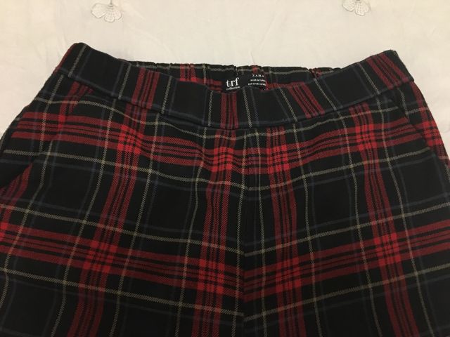 Pantalón nuevo, de Zara, con cuadros