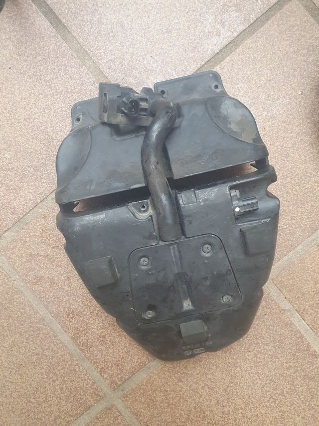 caja filtro de aire er6