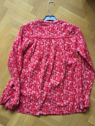 Camisa juvenil roja de manga larga