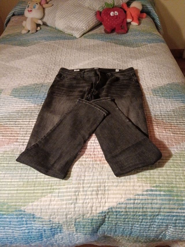 Pantalón vaquero negro Jack&Jones Talla15