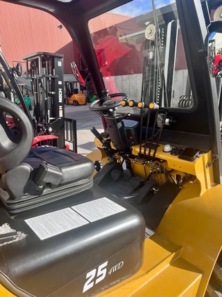 CARRETILLA TODOTERRENO NUEVA  4x2