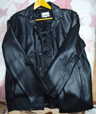  CHAQUETA DE CUERO