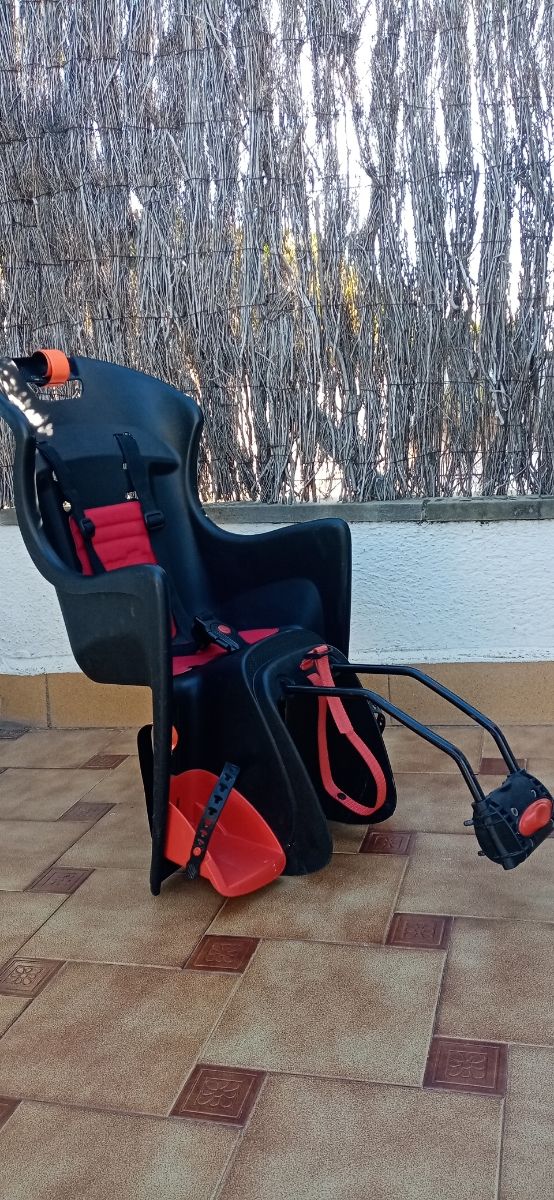 Silla transporte niño para bicicleta.