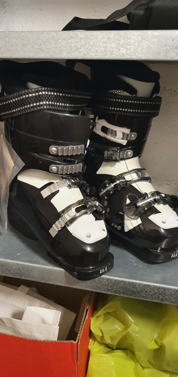 botas de esquí a estrenar