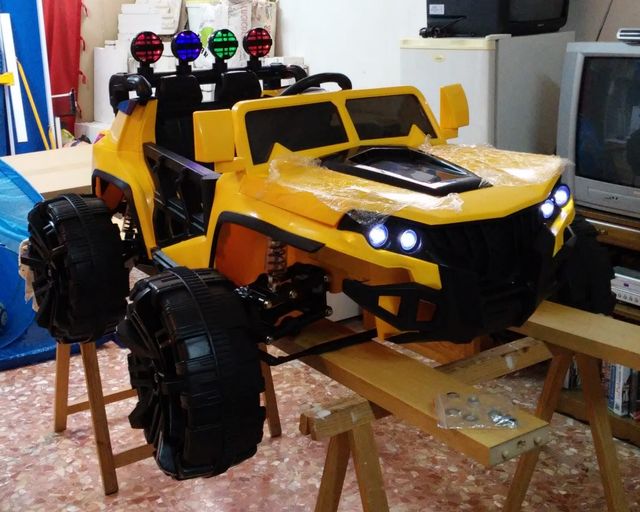 Vehículo todoterreno 12 V para niños de 3 a 8 años