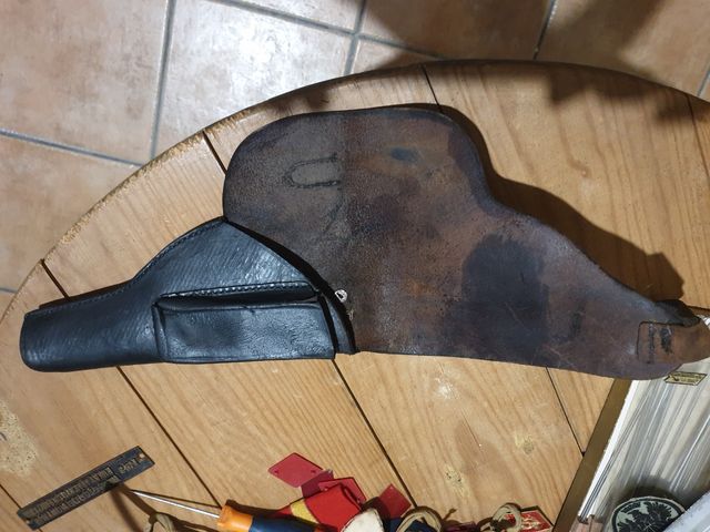 funda de cuero para pistola