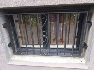 Perchas, bicis decorativa, botelleros....