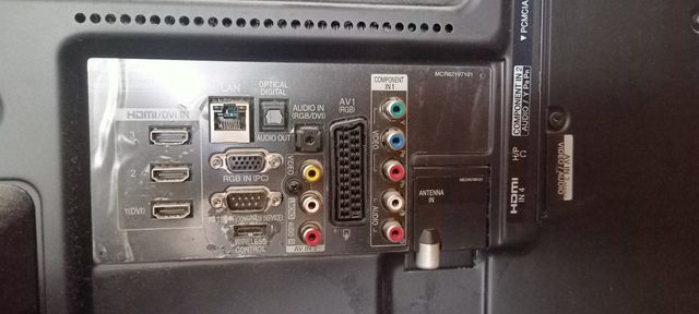 Televisión LG 37" 1080p Full HD