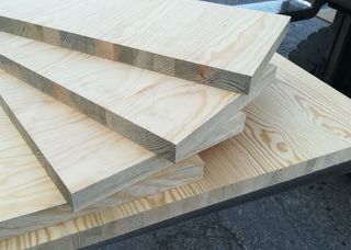 Baldas de madera