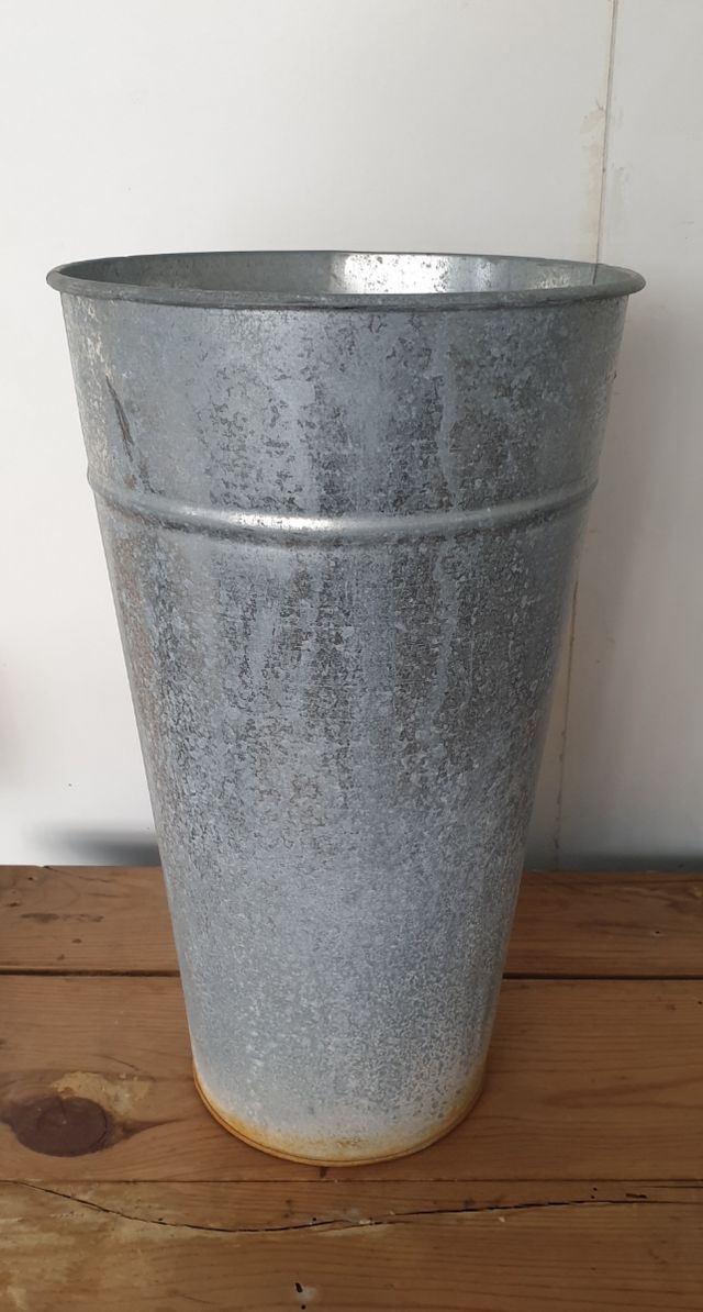 Cubos metálicos
