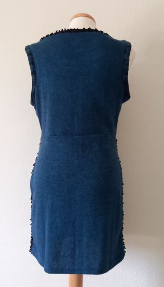 vestido mini de punto, con pasamanería.tallaM/L