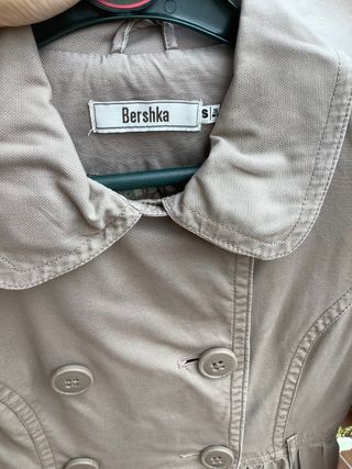 Gabardina Bershka 