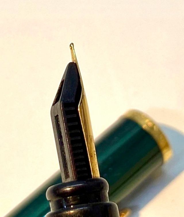 Pluma estilografica Waterman Maestro lacada verde