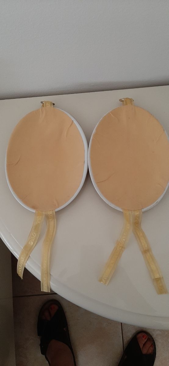 2 Quadri in porcellana con dipinto in oro