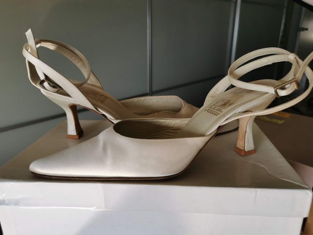 Zapatos de novia. Talla 38.