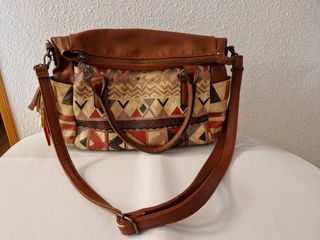BOLSO DE MANO