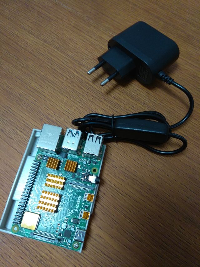 Raspberry Pi 4 de 4GB (sin usar) 