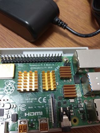 Raspberry Pi 4 de 4GB (sin usar) 