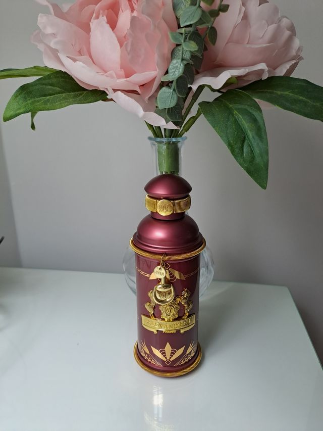 Profumo vuoto Alexandre. J, Rosa Alba, 100 ml