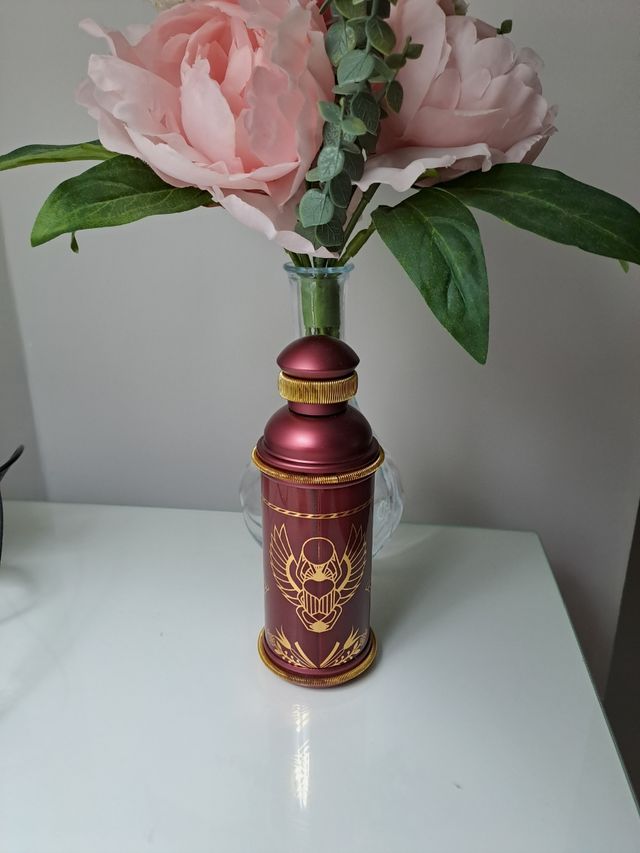 Profumo vuoto Alexandre. J, Rosa Alba, 100 ml
